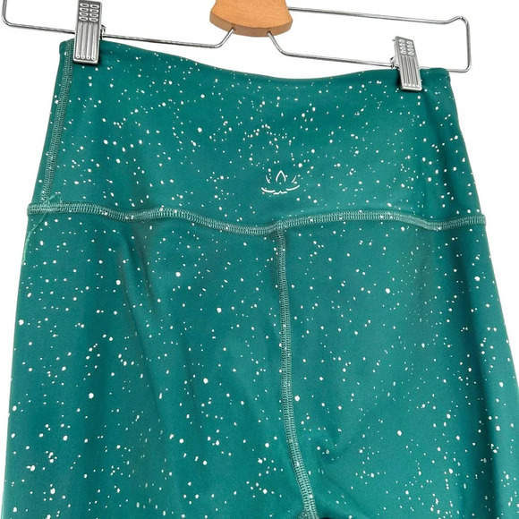 Beyond Yoga Alloy Sparkle High Waisted 7/8 Leggings Green Size Small - Picture 5 of 9